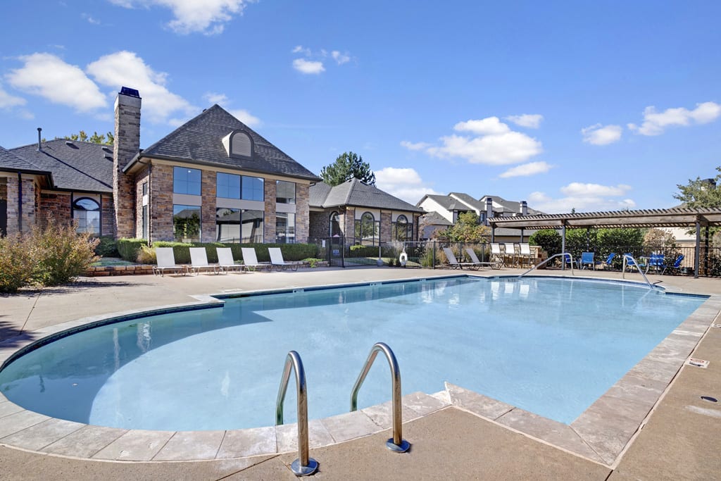 Photo Gallery Stoneleigh on May Apartment in Oklahoma City Weidner